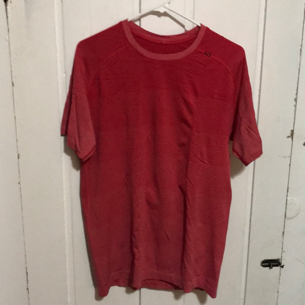 Lululemon Tee